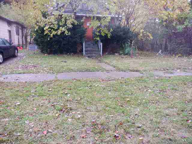 15814 West Parkway.jpg